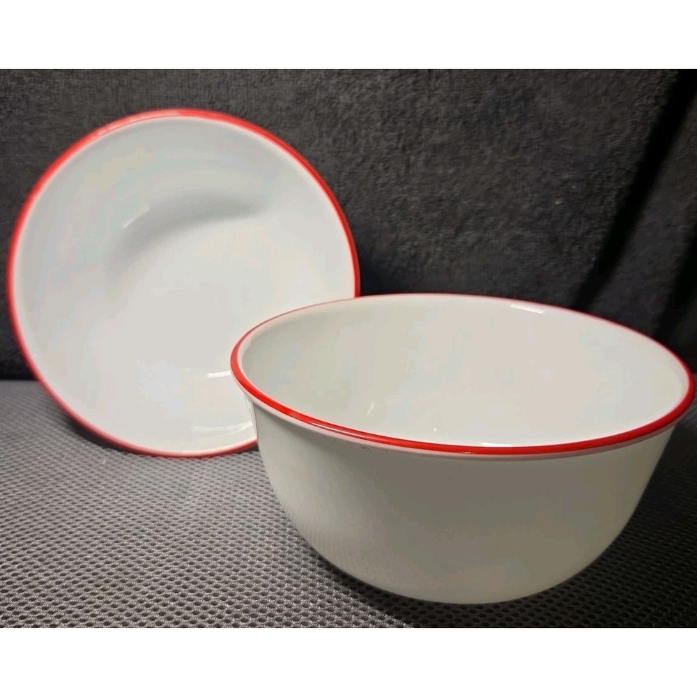 Set Of 2 Corelle Vitrelle Soup/cereal Bowls White With Red Trim 6.25"